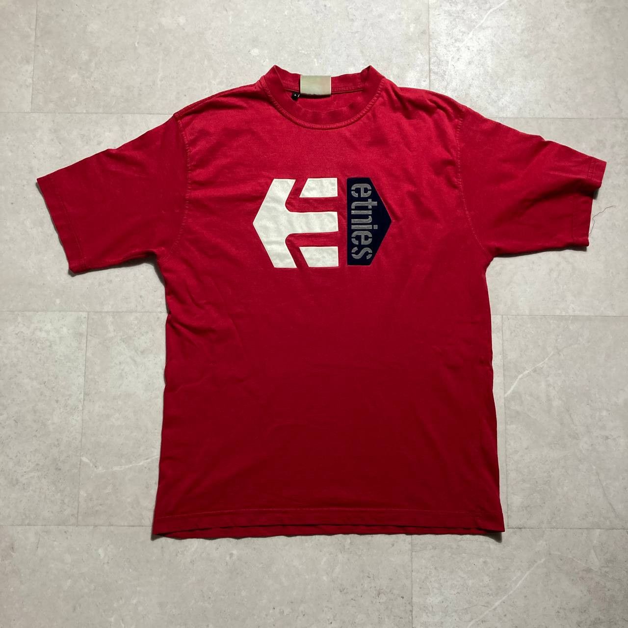 Etnies Vintage Etnies Skateboards Big Logo Tee Size US L / EU 52-54 / 3 - 1 Thumbnail