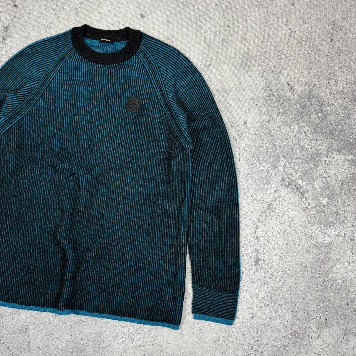 Diesel Diesel Ribbed Tight Knit Sweater Blue & Black Y2K Archive Size US L / EU 52-54 / 3 - 3 Thumbnail