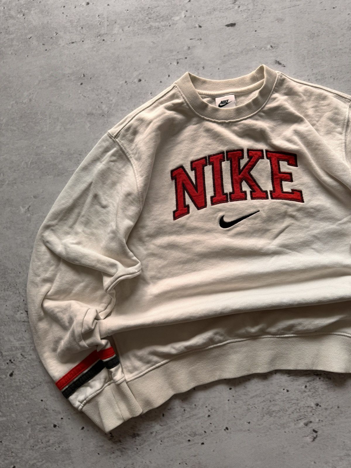 Nike × Vintage NIKE VINTAGE CENTER LOGO OVERSIZE BOXY SWEATSHIRT Size US M / EU 48-50 / 2 - 2 Thumbnail