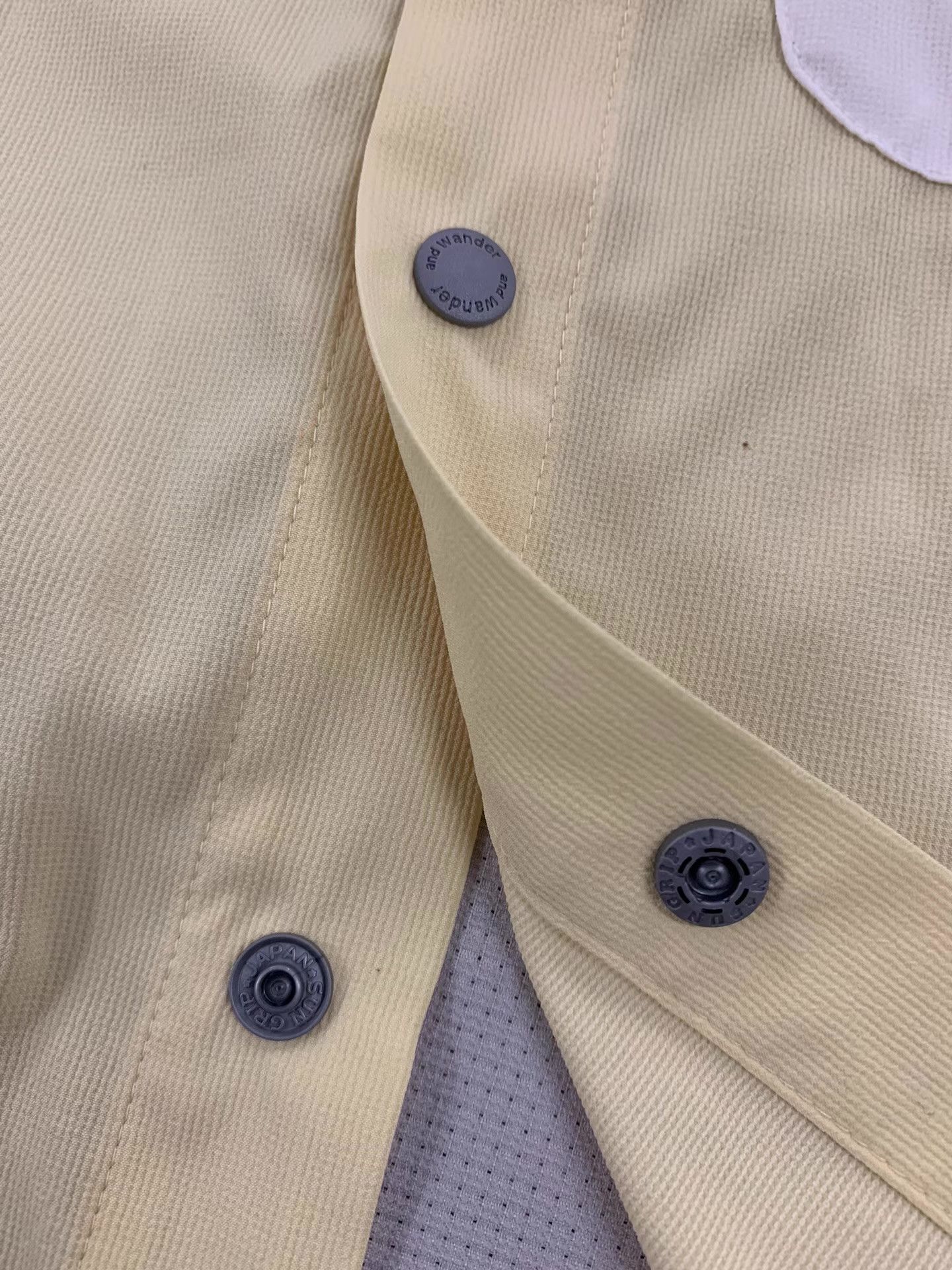 And Wander MAISON KITSUNÉ × and wander Hiking Shirt Ｑ22 Size US M / EU 48-50 / 2 - 3 Thumbnail