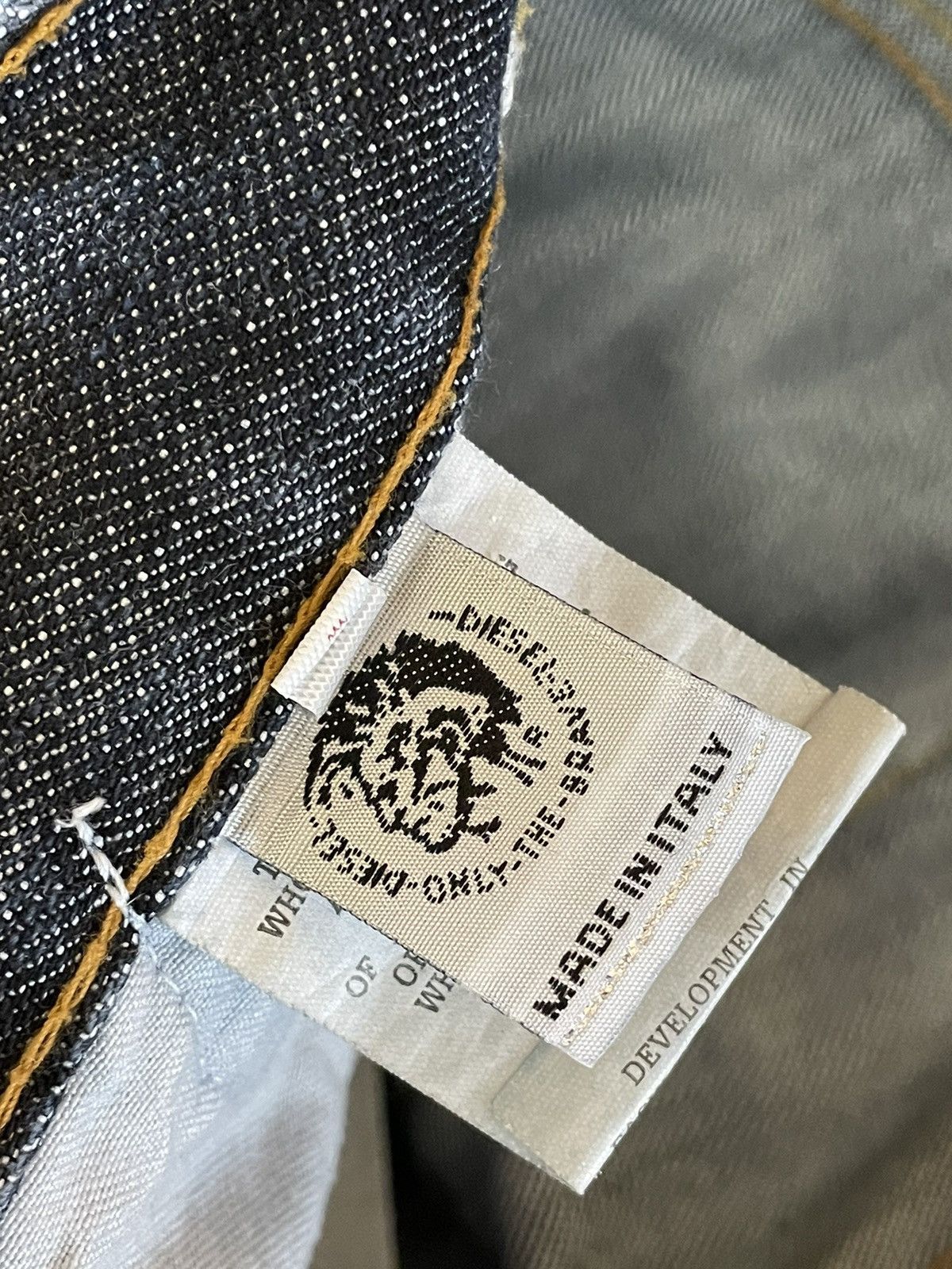 Diesel × Vintage Vintage Diesel 90’s Y2K Style Pocket Logo Denim Jeans Pants Size US 33 - 12 Thumbnail