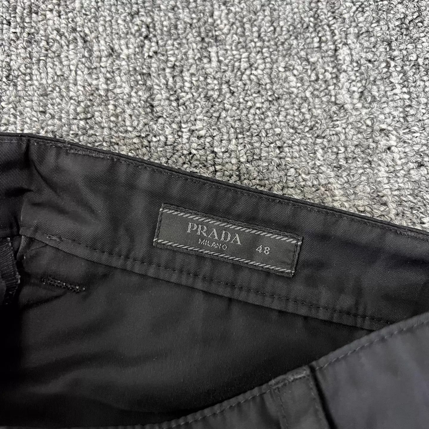 Prada Prada Triangle Logo Lock-Tab Recycled Nylon Pants 48 Size US 32 / EU 48 - 6 Thumbnail