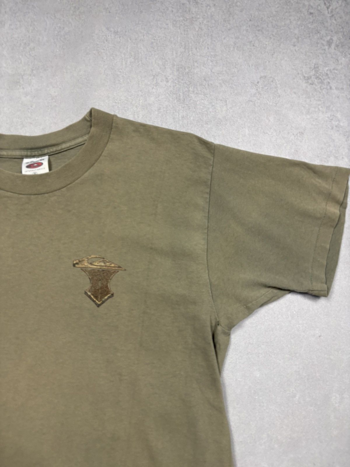 Quicksilver Vintage Faded 90s Quiksilver Big Logo Graphic T-Shirt USA M Size US M / EU 48-50 / 2 - 13 Thumbnail