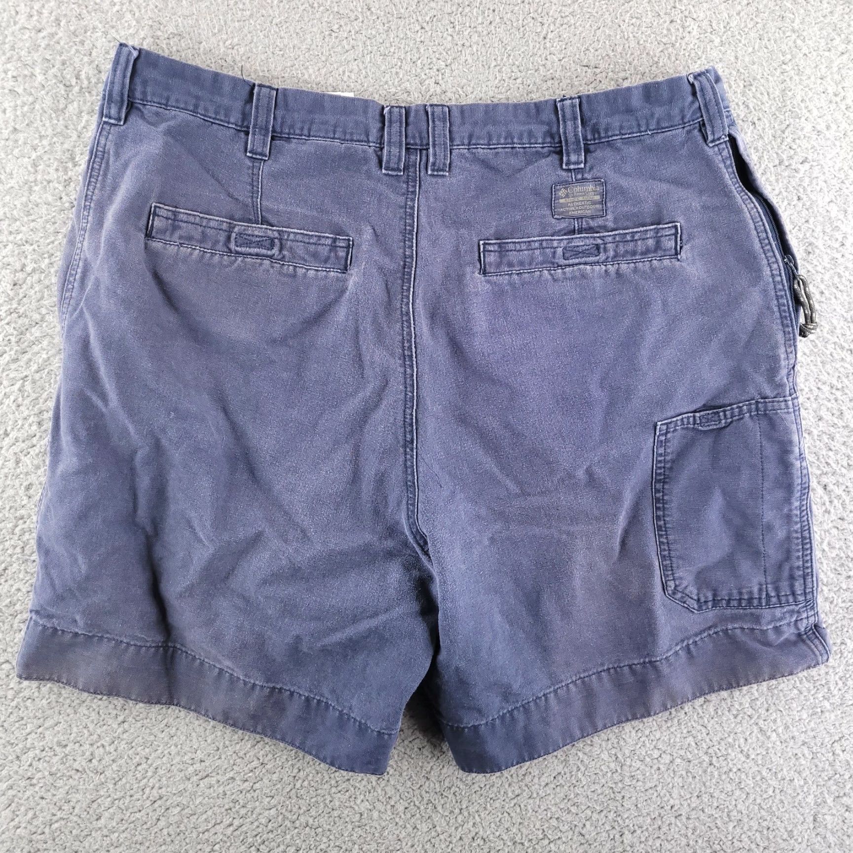 Vintage Columbia Walk Shorts Mens 36 Blue Distressed Canvas Cotton Hiking Outdoor Chino Flat Front Solid 36 Mens Blue Outdoor 90s (adjusted) Size US 36 / EU 52 - 4 Thumbnail