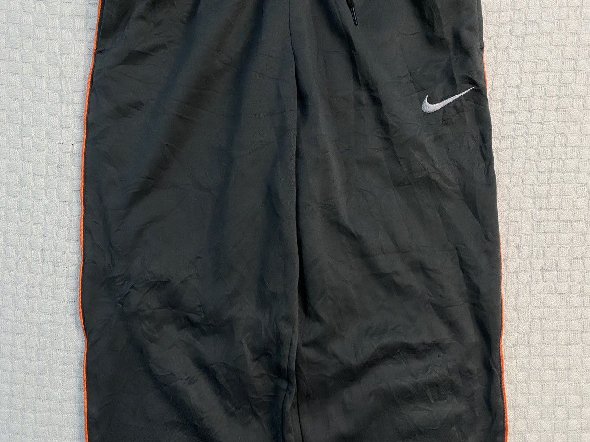 Nike × atmos VINTAGE NIKE 90S BAGGY NYLON WIDE LEG SWOOSH TRACK PANTS Y2K Size US 32 / EU 48 - 6 Thumbnail