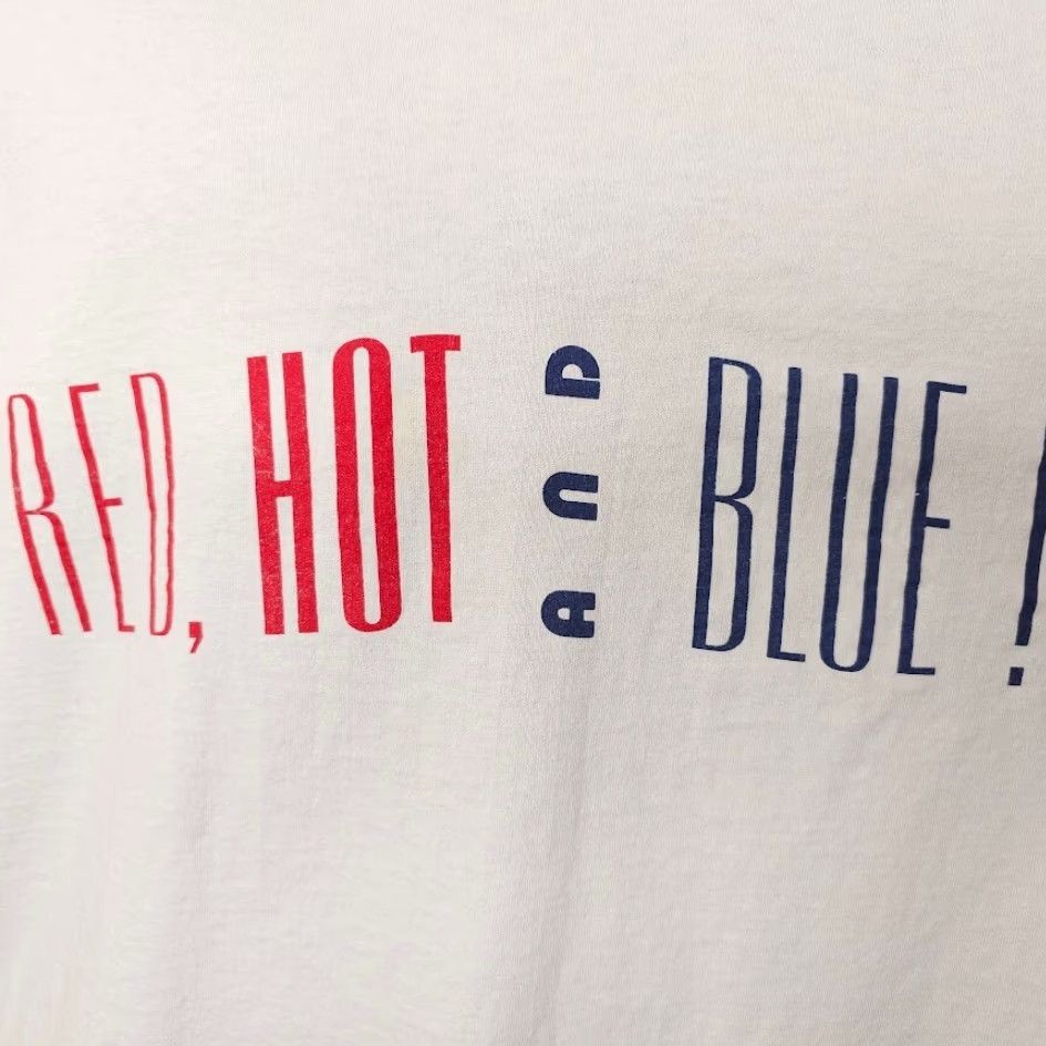 Vintage VINTAGE Este Lauder T Shirt Mens Size Large White 90s Red Hot & Blue Made In USA Size US L / EU 52-54 / 3 - 3 Thumbnail