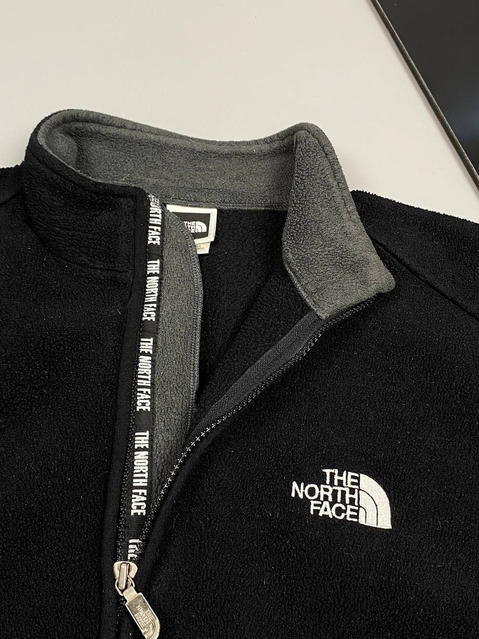 The North Face Vintage 90s North Face Vest Fleece Sleeveless Jacket Black Size US M / EU 48-50 / 2 - 11 Thumbnail