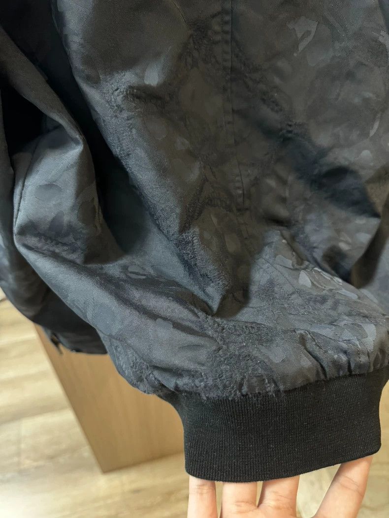 Alexander McQueen Alexander McQUEEN Main skeleton relief jacket size 48 2504- Size US M / EU 48-50 / 2 - 3 Thumbnail