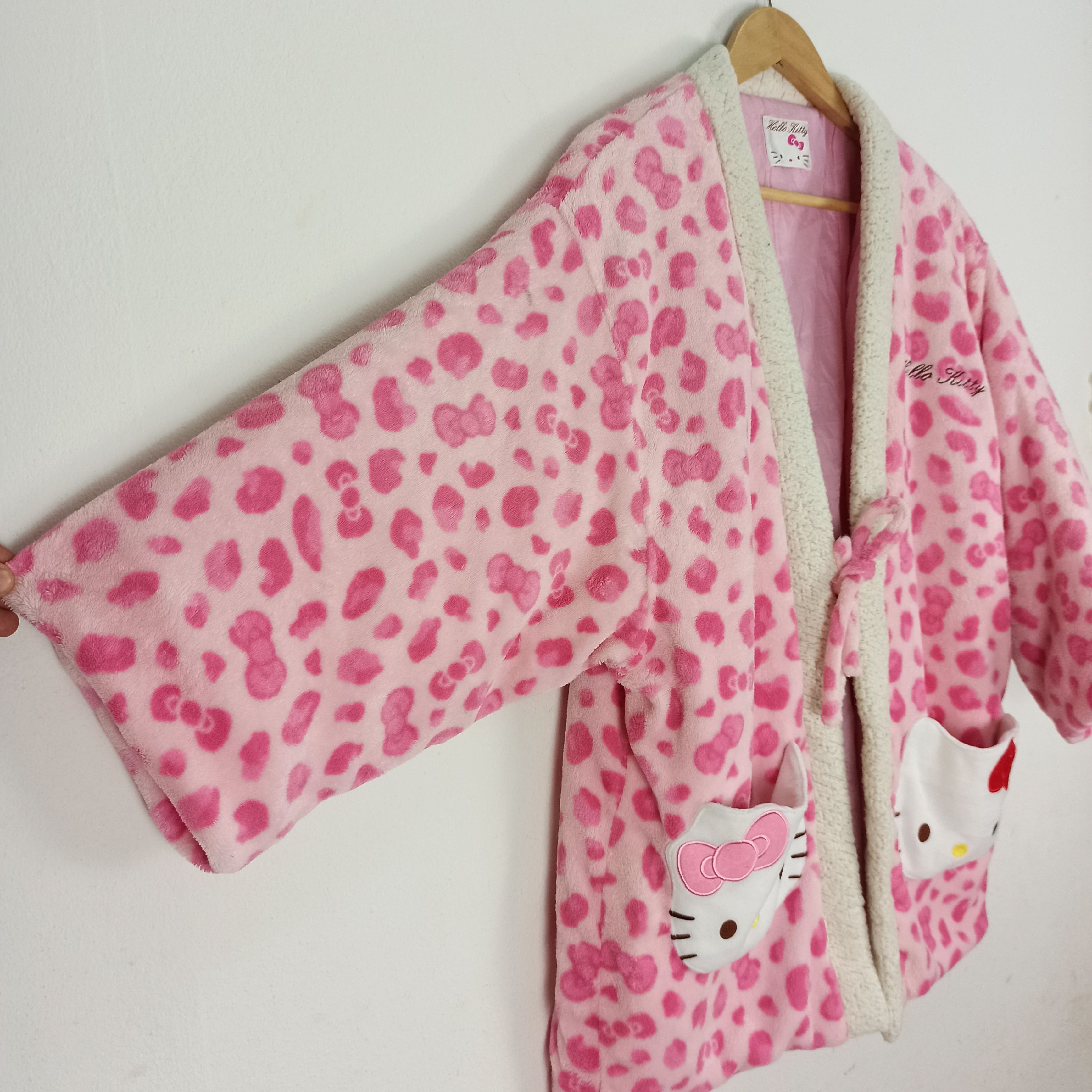 Japanese Brand Hello Kitty Kimono Leopard Style Japanese Traditional Winter Size US L / EU 52-54 / 3 - 4 Thumbnail