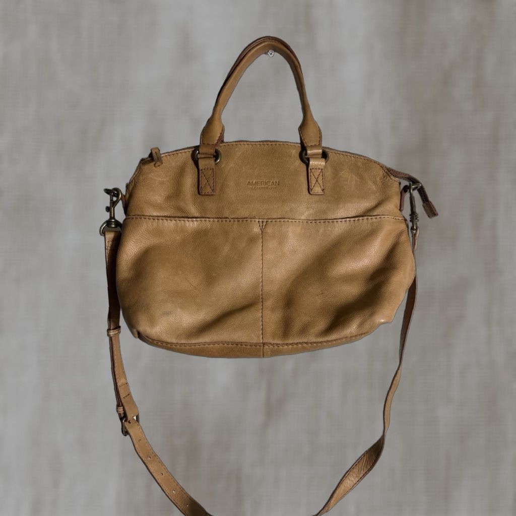 Vintage VINTAGE American Leather Co Crossbody Handbag Tan 11x10x5.5 Women Accessories Gr ay Leather Stains Size ONE SIZE - 1 Thumbnail