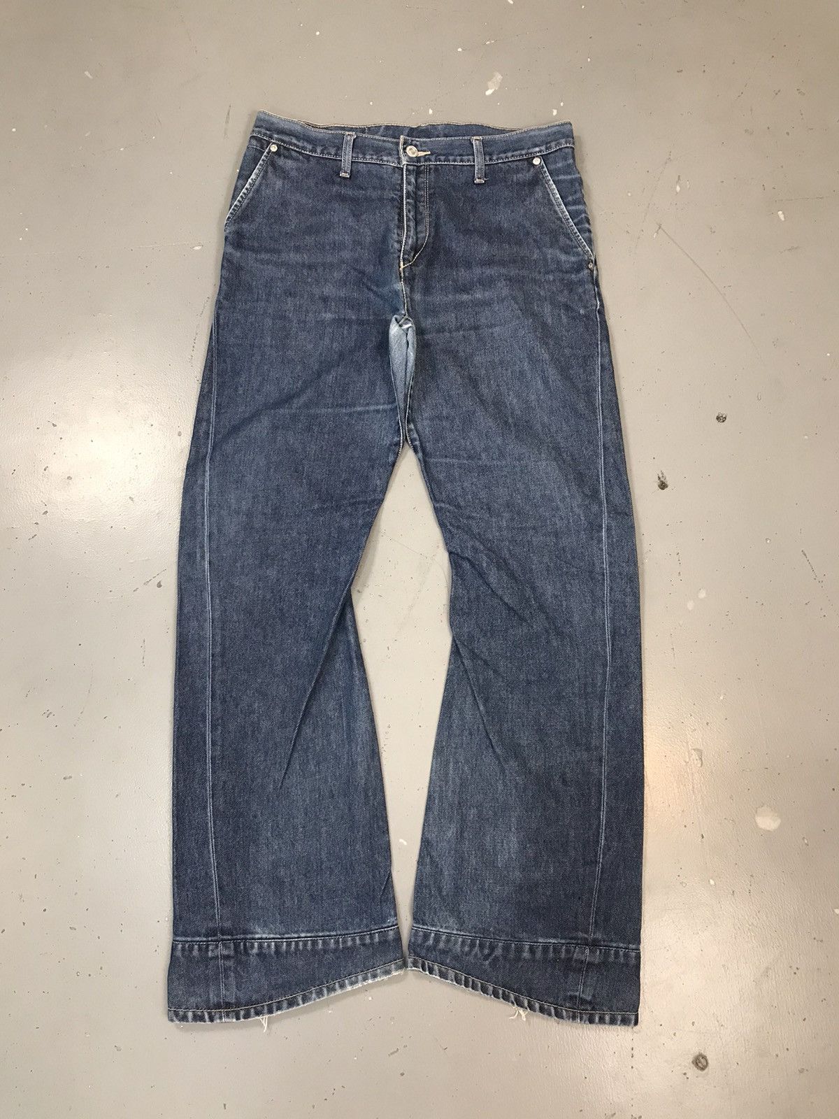Vintage Levi’s engineer jeans zipper pocket denim