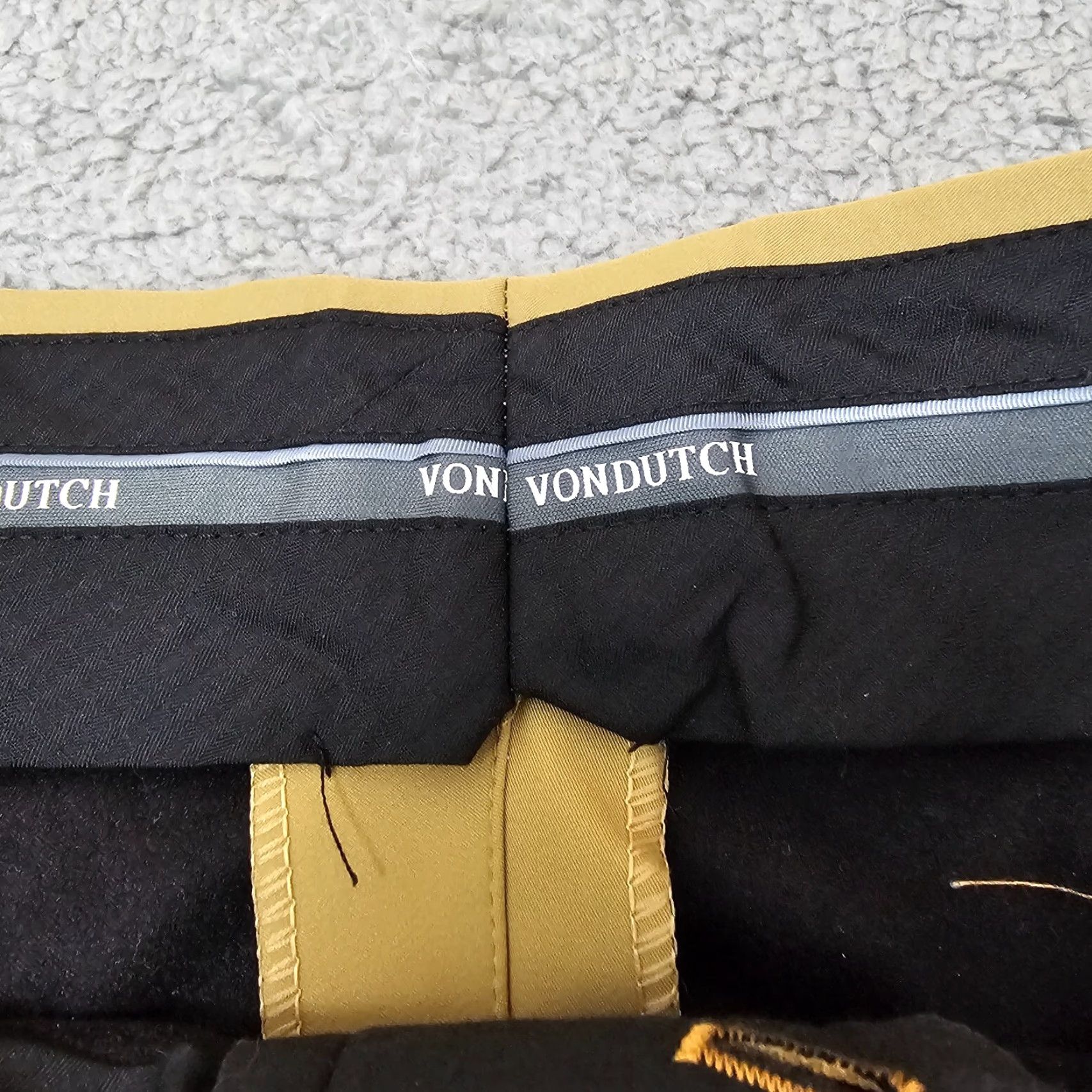 Von Dutch VINTAGE Von Dutch Pants Mens 36x24 Khaki Stretch Straight Pleated Chino Trousers Size US 36 / EU 52 - 4 Thumbnail