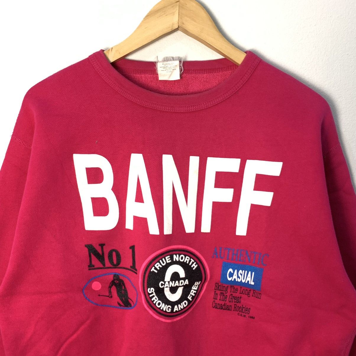 Vintage Vintage 90s Banff Canada Casual Sweatshirt Size US M / EU 48-50 / 2 - 5 Thumbnail