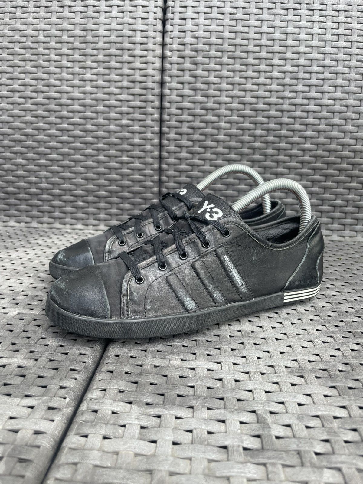 Rare Adidas Y3 Yohji Yamamoto low leather sneakers