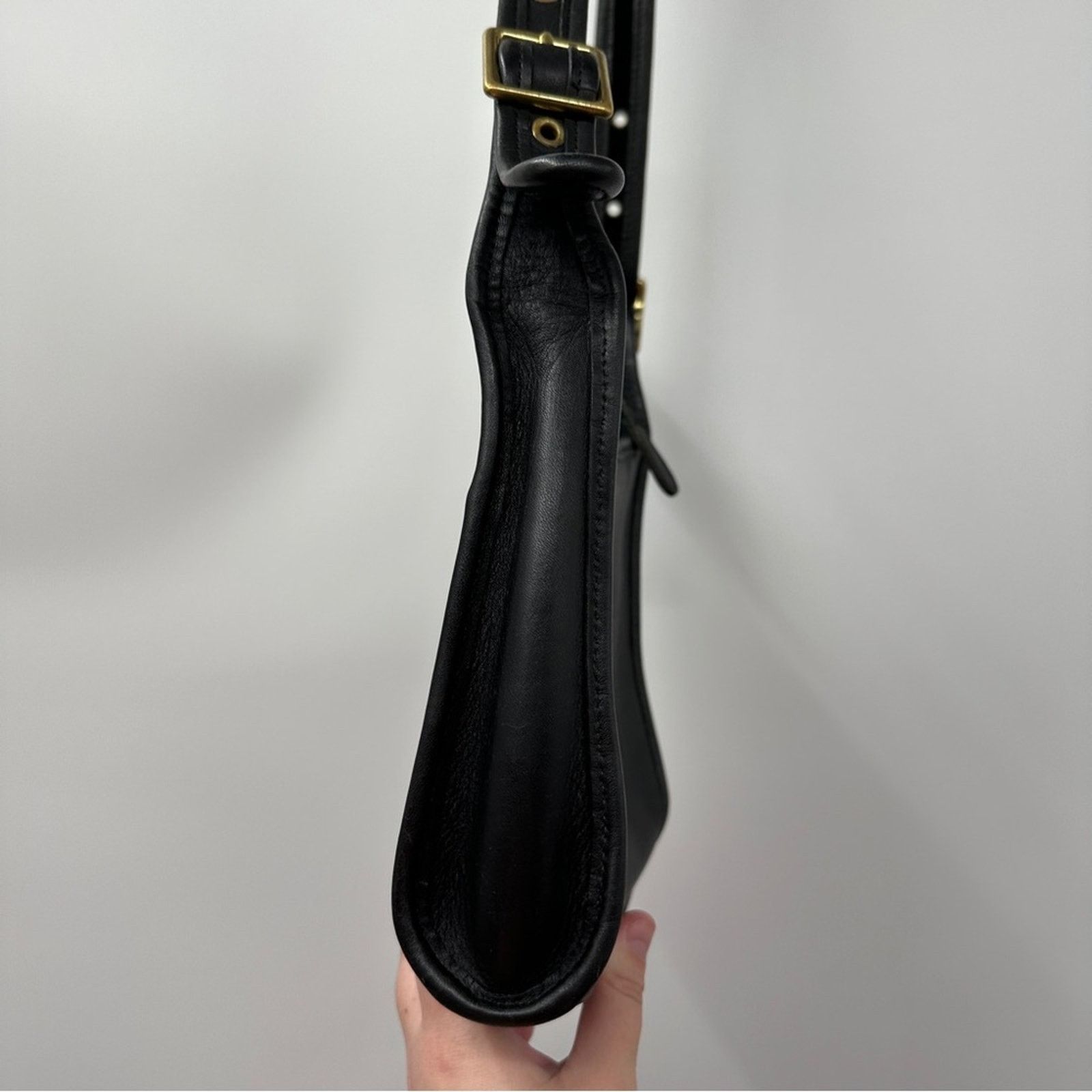 Coach Vintage Coach 9997 Legacy Black Genuine Leather Crossbody Size ONE SIZE - 4 Thumbnail
