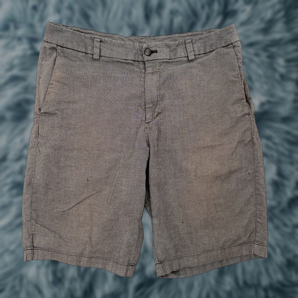 Lululemon Lululemon Shorts Mens 34 Gray Commission Classic Side Pocket Logo Chino Casual Mens Size US 34 / EU 50 - 1 Thumbnail