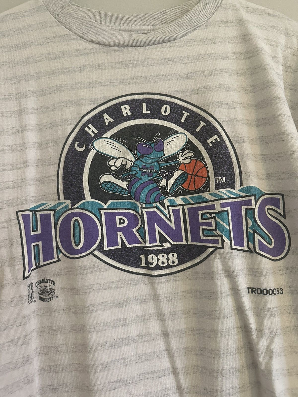 NBA × Vintage Charlotte Hornets Stripe Tee Size US L / EU 52-54 / 3 - 3 Thumbnail