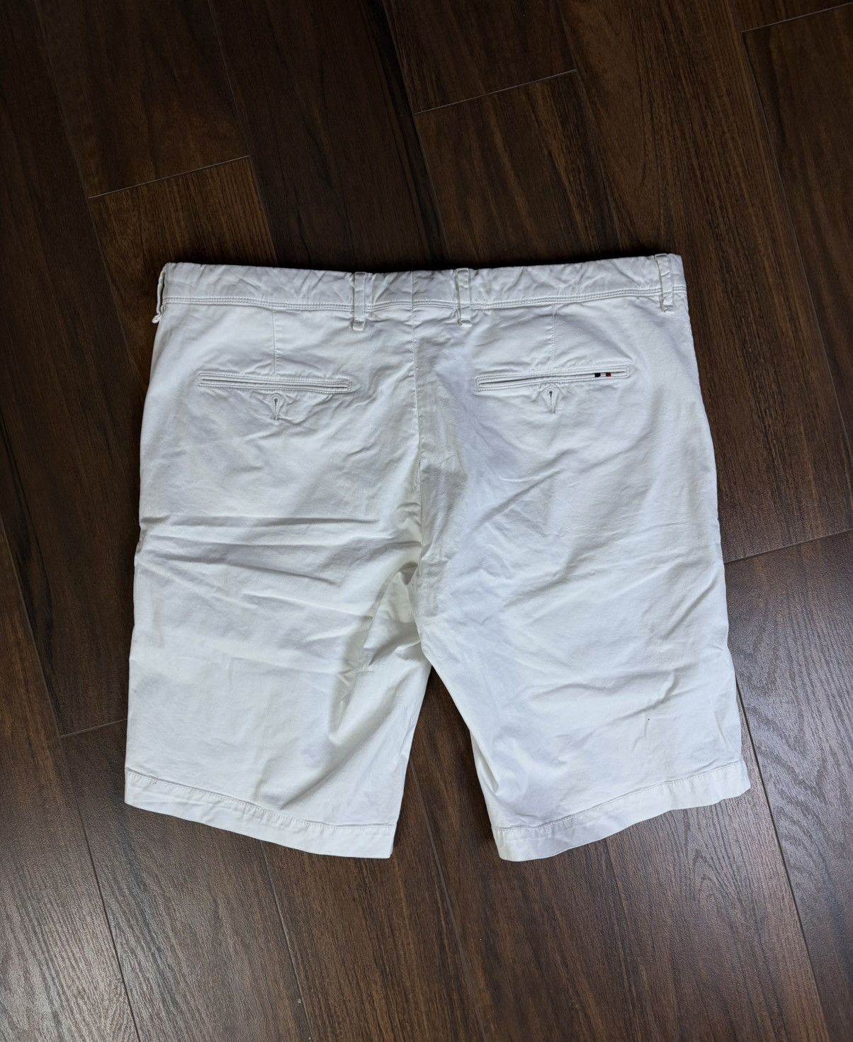 Moncler Moncler Classic Shorts Size US 40 / EU 56 - 8 Thumbnail
