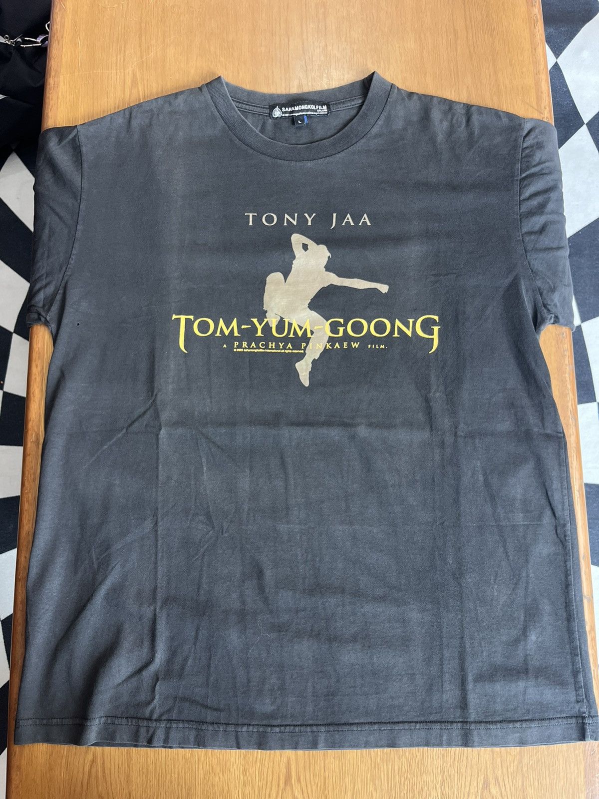 Arts & Science Vtg TOM-YUM-GOONG Tony Jaa 2005’s Promo Film Tshirt Size US L / EU 52-54 / 3 - 4 Thumbnail