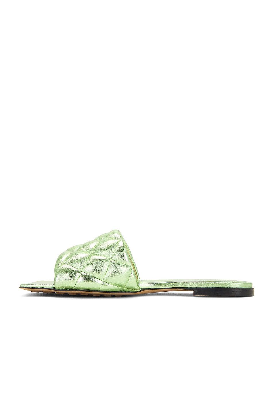 Bottega Veneta o1s1rm1025 Padded Flat Sandals in Green Size US 7 / IT 37 - 1 Thumbnail