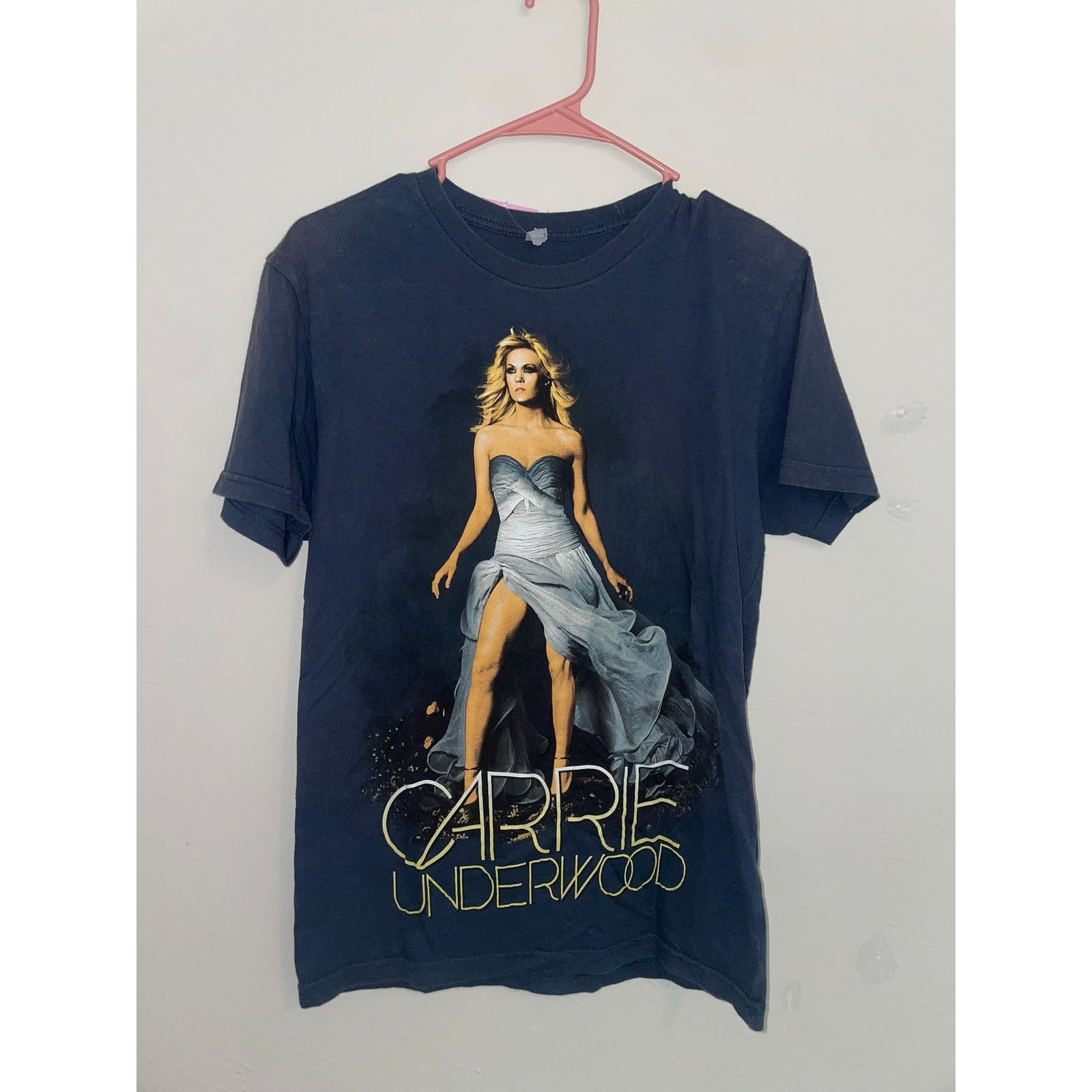 Tultex Womens Carrie Underwood Tour Shirt The Blown Away Small Size S / US 4 / IT 40 - 1 Thumbnail