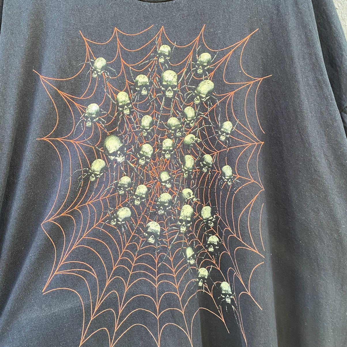 Vintage Thrashed Faded Vintage Y2K Skull Spider Webs ERD GRUNGE TEE Size US XXL / EU 58 / 5 - 3 Thumbnail