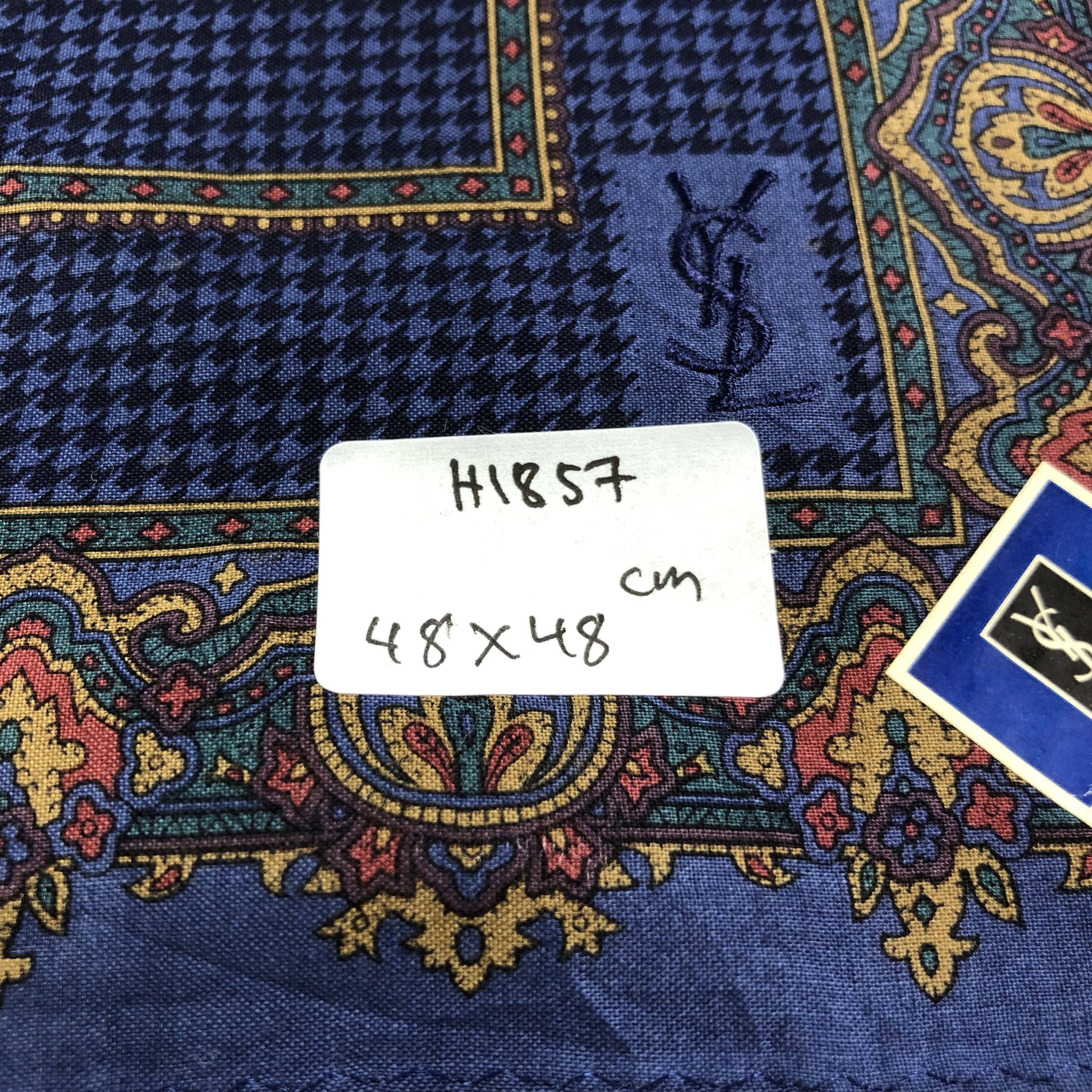 Yves Saint Laurent YSL Paisley Handkerchief Neckerchief Bandana H1857 Size ONE SIZE - 14 Thumbnail