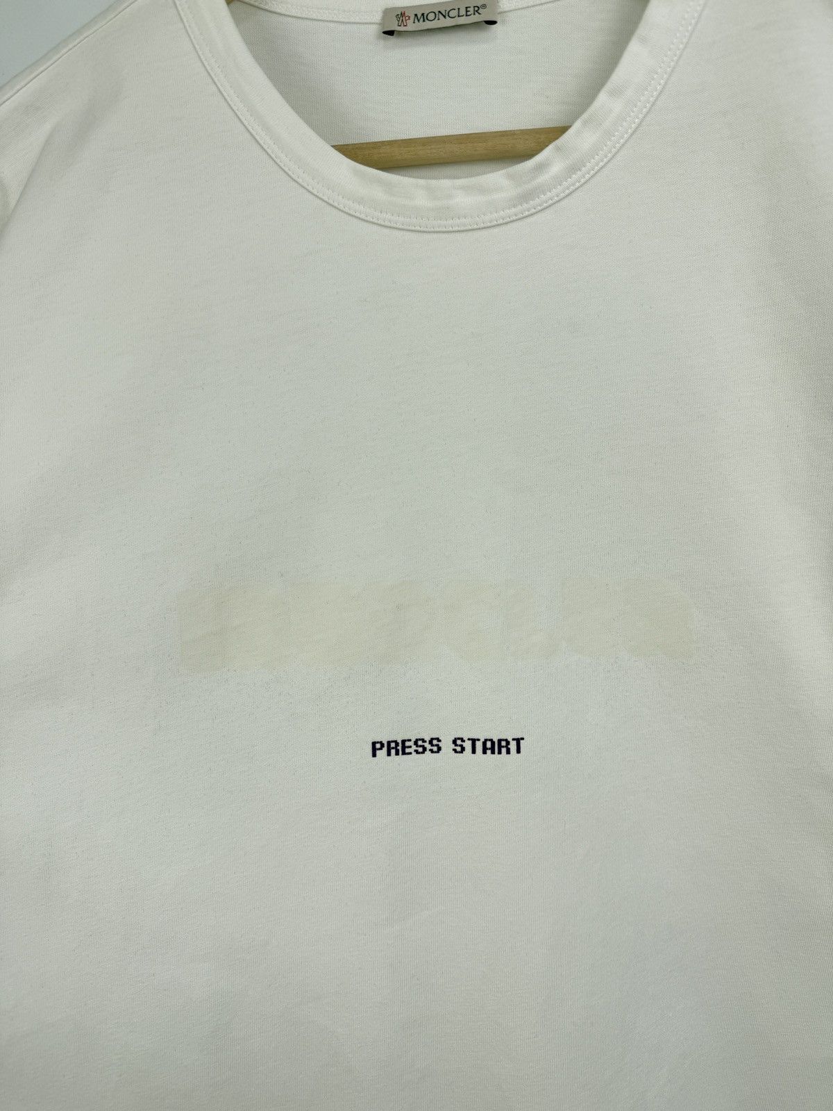Moncler 🇮🇹 Moncler Press Stars T-Shirt Rare Retro Hype Y2K Size US XL / EU 56 / 4 - 4 Thumbnail