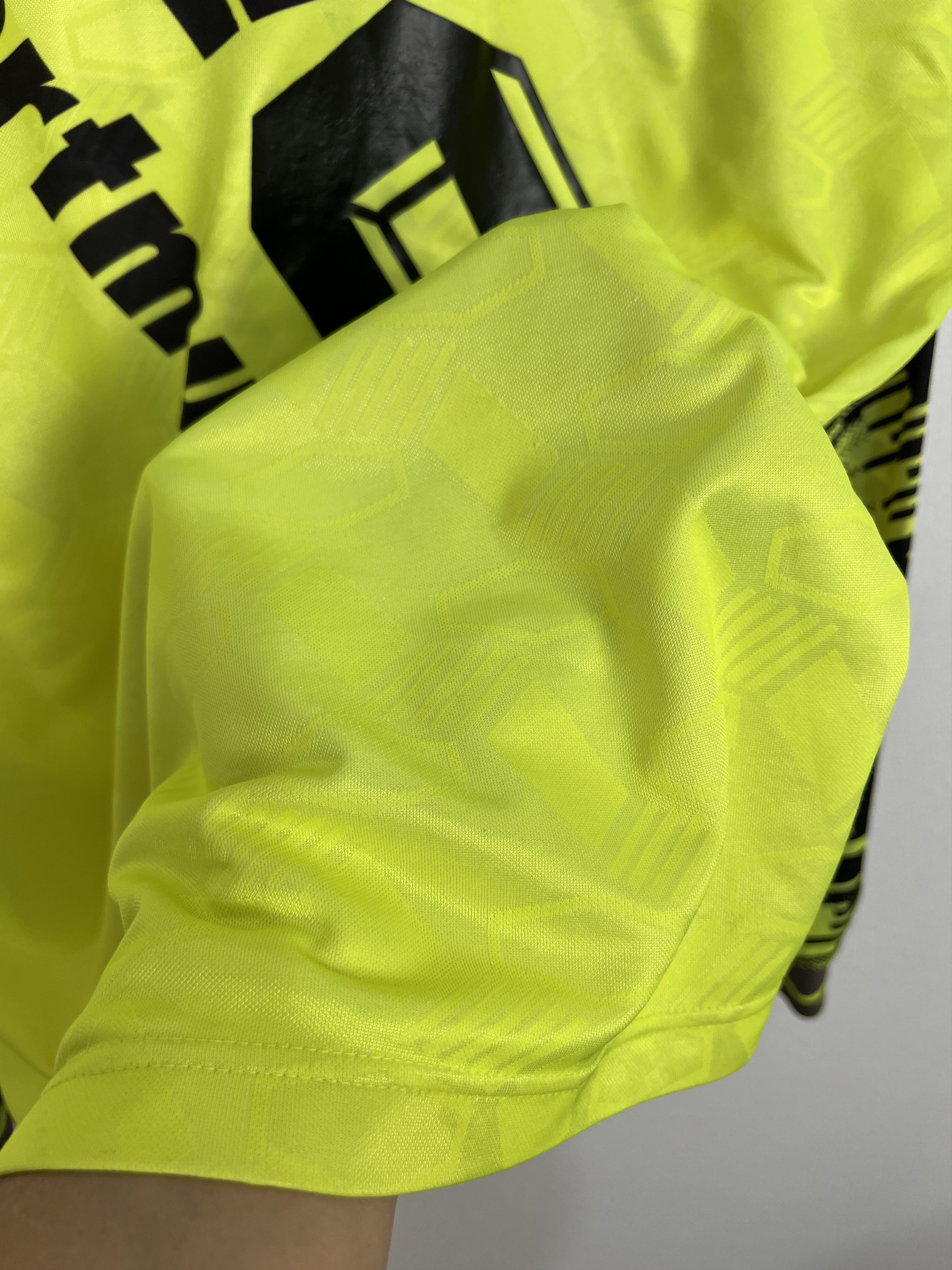 Nike Borussia Dortmund football shirt Nike Chapuisat Tee Shirt Size US M / EU 48-50 / 2 - 14 Thumbnail