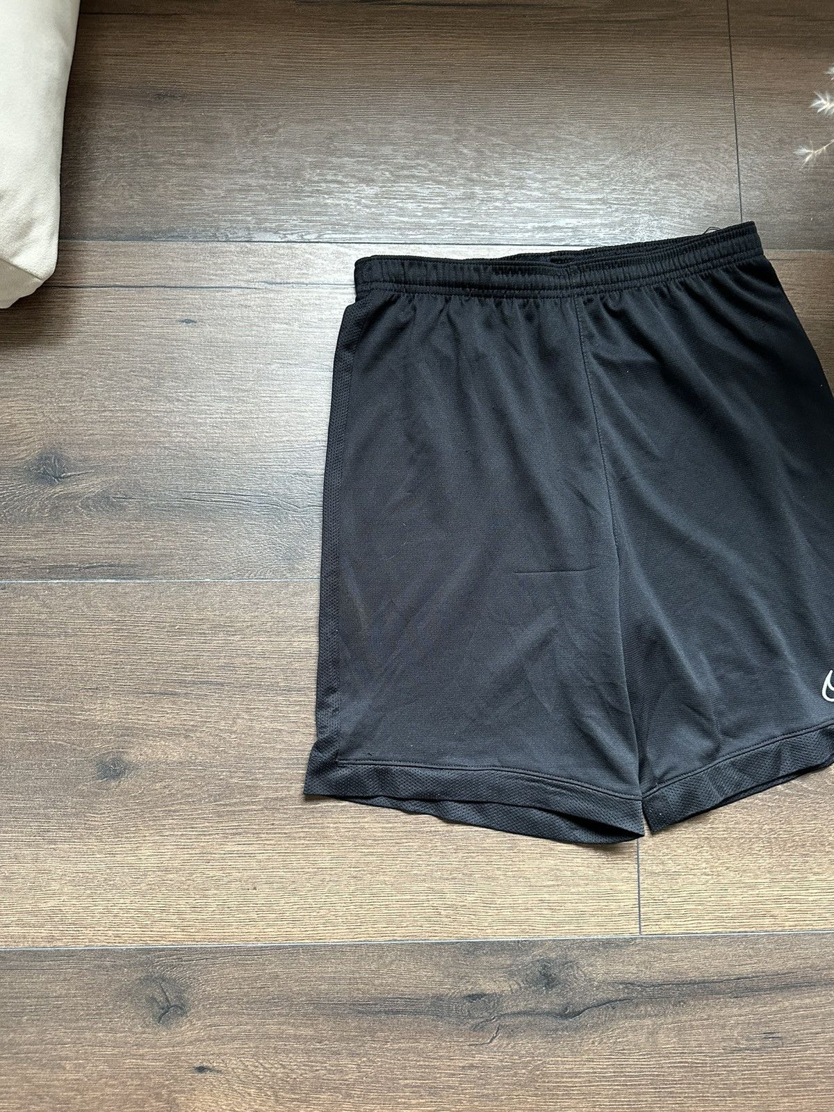 Nike × Vintage Vintage Nike Shorts Logo Size US 33 - 3 Thumbnail