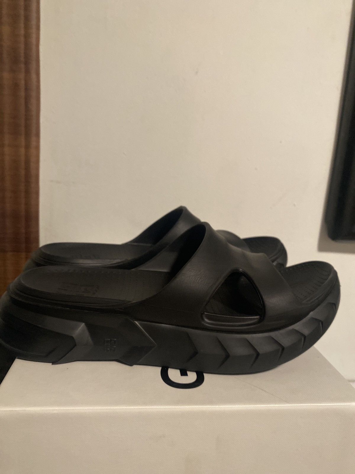 Givenchy Givenchy marshmallow sandals Size US 9 / EU 42 - 6 Thumbnail