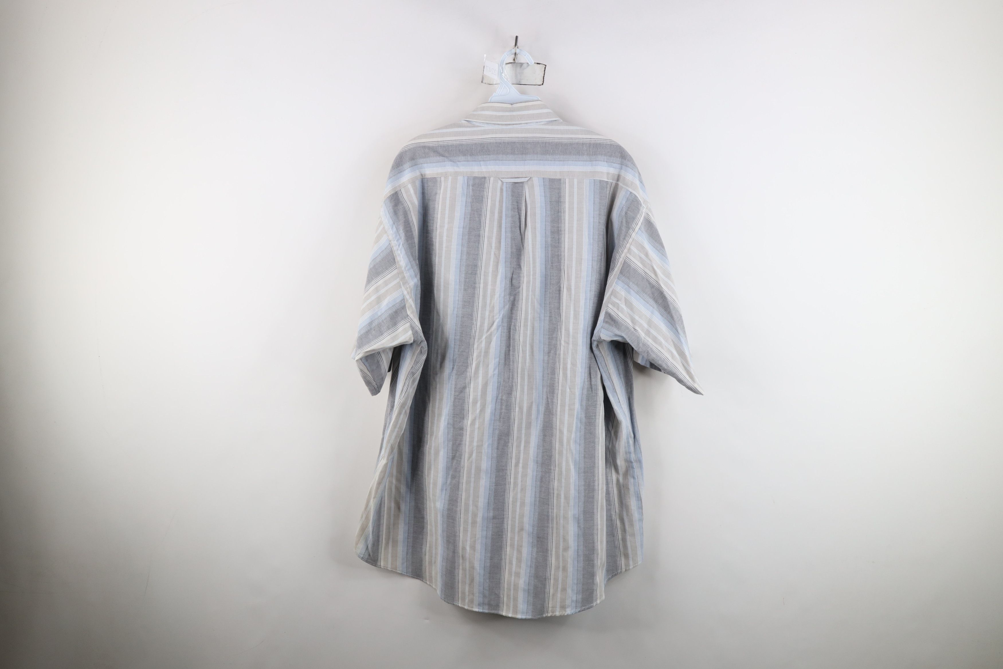 Vintage Vintage 90s Streetwear Block Short Sleeve Button Down Shirt Size US XL / EU 56 / 4 - 10 Thumbnail
