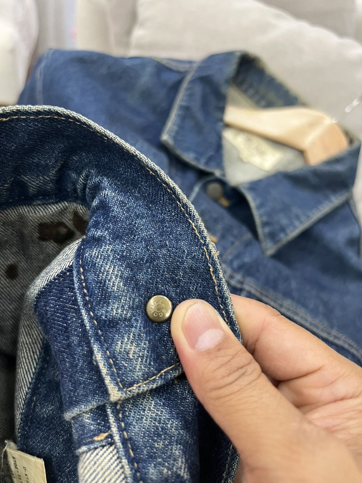 Celine × Designer CELINE DENIM TRUCKER JACKET Size US M / EU 48-50 / 2 - 23 Thumbnail