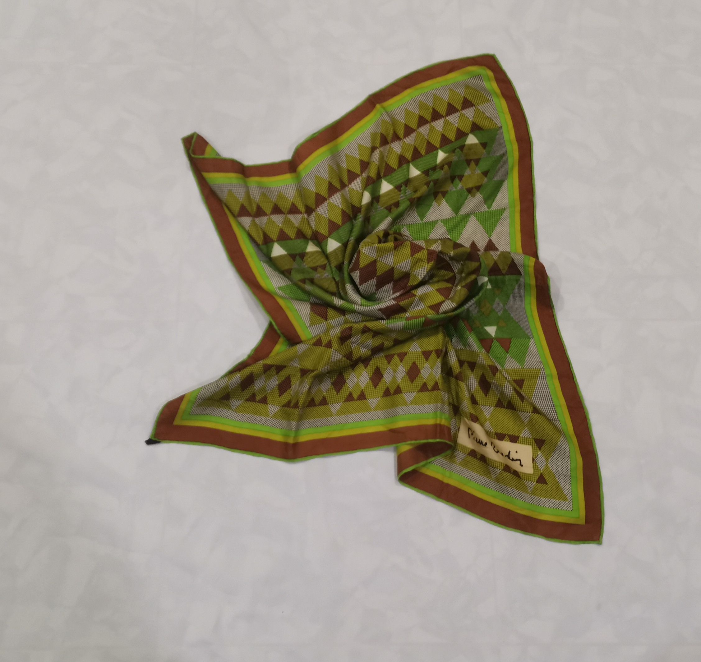 Designer × Pierre Cardin Rare Pierre Cardin scarves nice design Size ONE SIZE - 2 Thumbnail