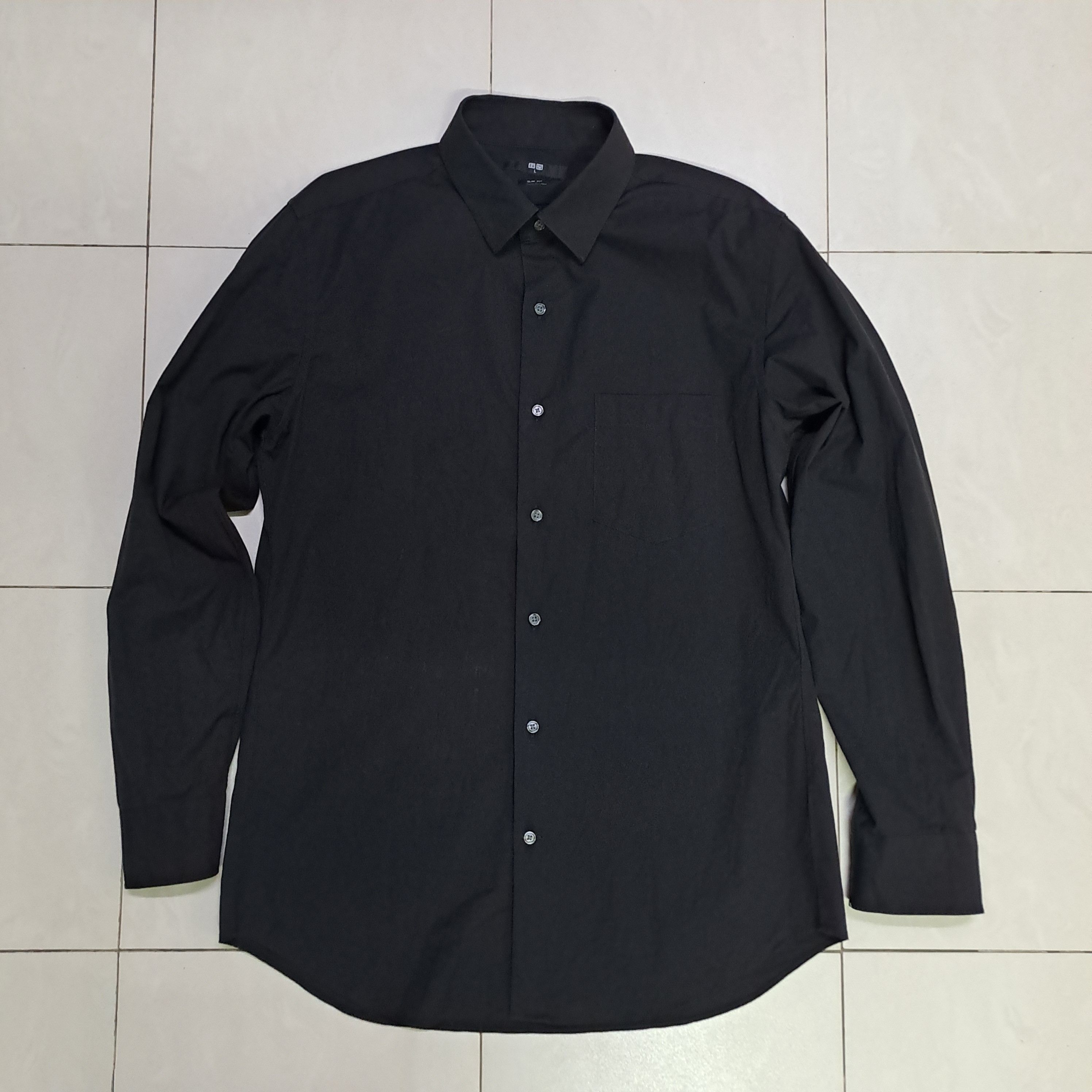 Uniqlo Uniqlo Plain Longsleeves Button Up Shirt Size US M / EU 48-50 / 2 - 1 Thumbnail