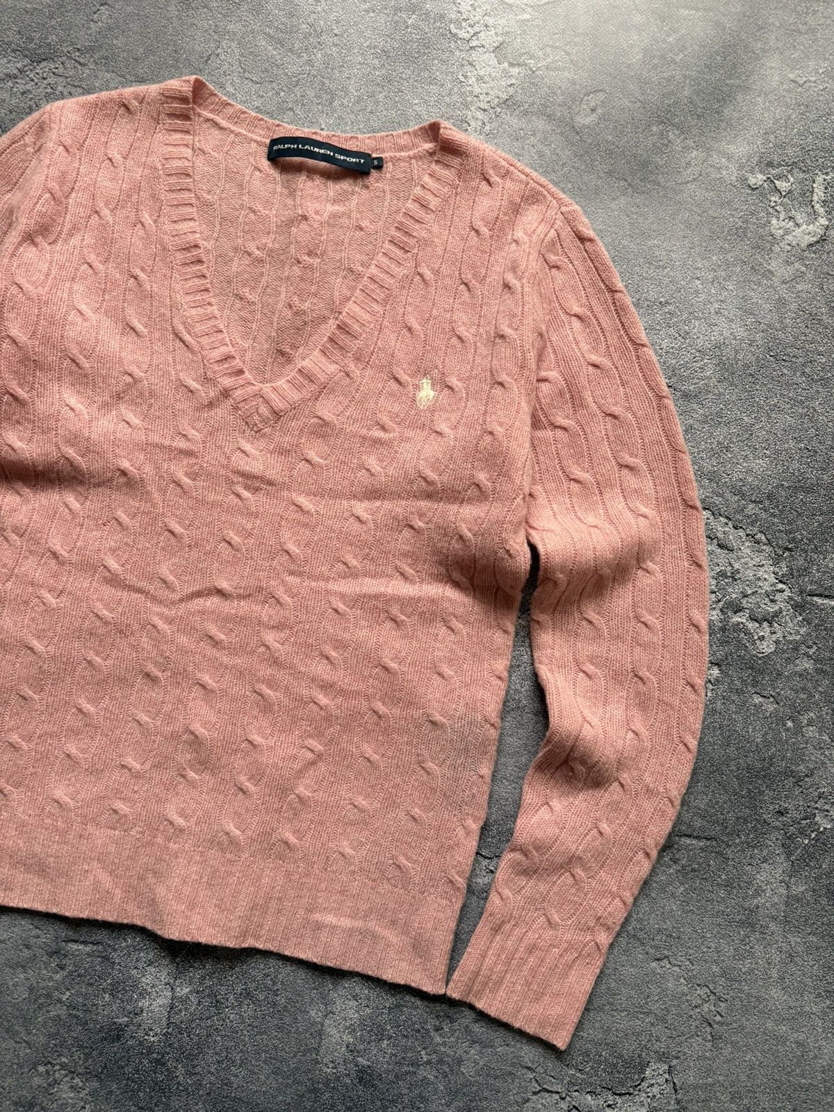 Polo Ralph Lauren Vintage Polo Ralph Lauren V-Neck Wool Pink Knitted Sweater Size S / US 4 / IT 40 - 4 Thumbnail