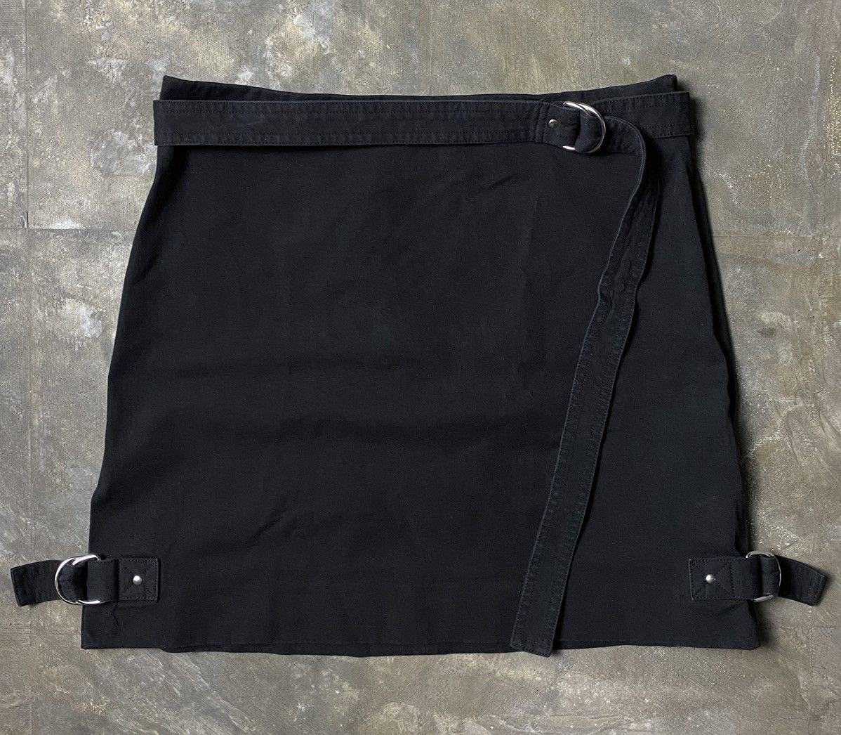 Helmut Lang Helmut Lang Bondage Skirt Size 30" / US 8 / IT 44 - 1 Thumbnail