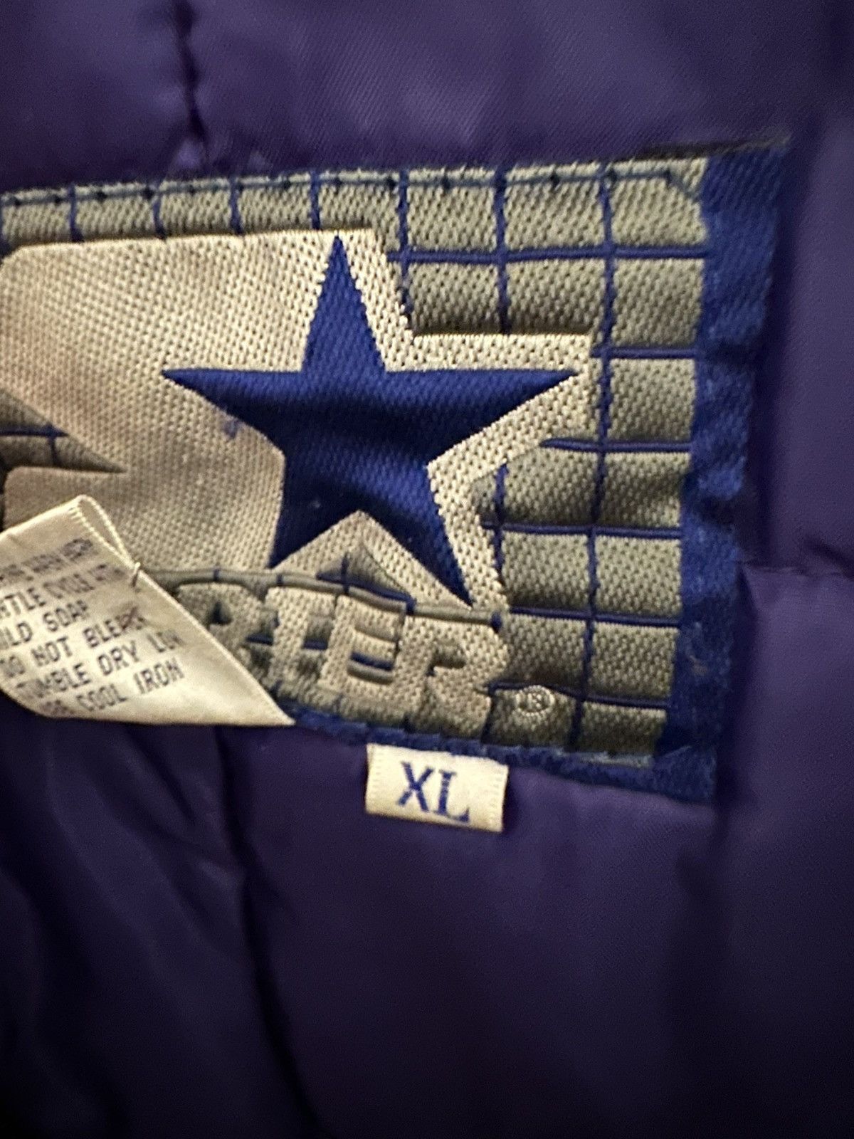 Starter Starter Jacket Los Angeles Lakers Size XL Vintage 90s Size US XL / EU 56 / 4 - 10 Thumbnail