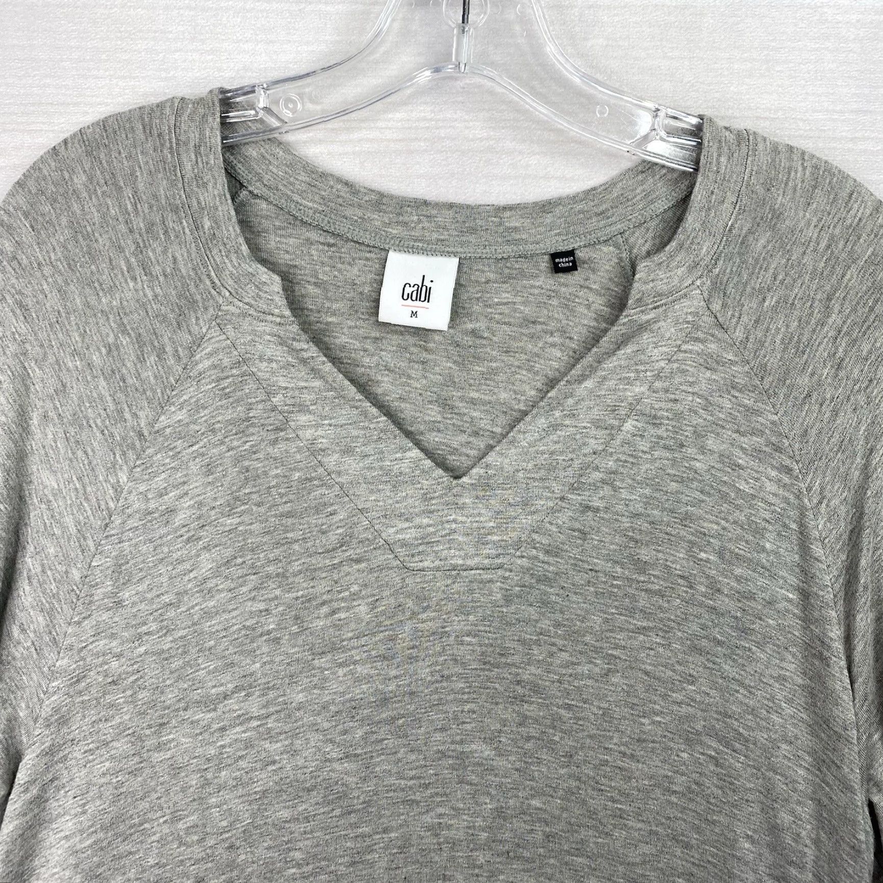 Vintage CAbi Tunic Top Womens M Long Sleeve Gray Jersey Knit V Neck Lightweight Shirt Size M / US 6-8 / IT 42-44 - 2 Thumbnail