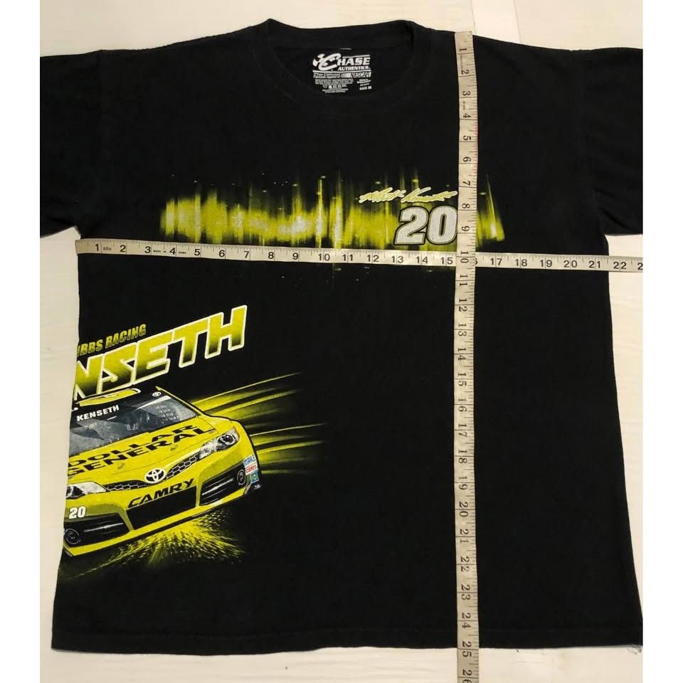 Chase Authentics × NASCAR NASCAR T-shirt Medium Men MATT KENSETH 20, IN GOOD CONDITION Size US M / EU 48-50 / 2 - 5 Thumbnail