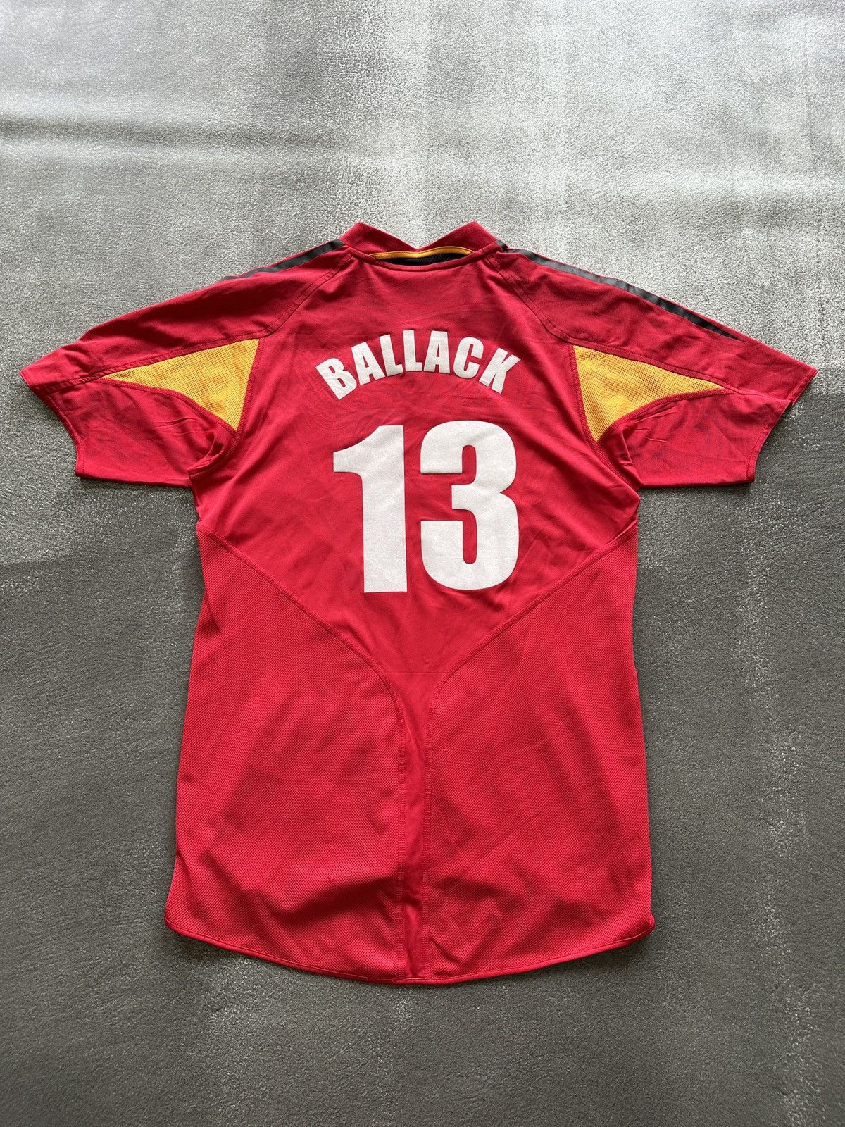 Nike Vintage Adidas Germany 2004 Soccer Football Jersey S Size US S / EU 44-46 / 1 - 5 Thumbnail
