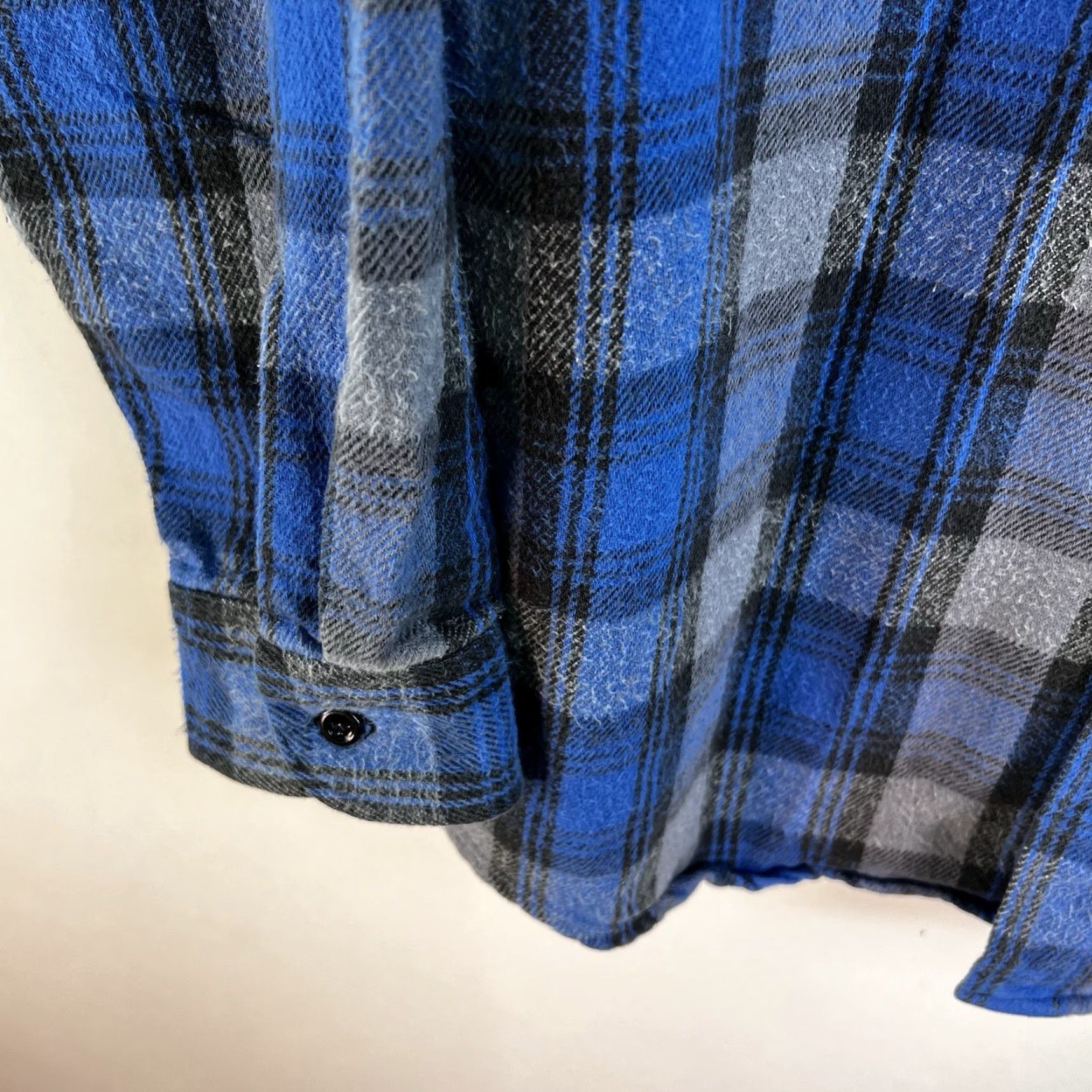 Vintage VINTAGE OshKosh B'Gosh Plaid Flannel Button-Up Shirt Mens XL Blue Outdoor Retro Size US XL / EU 56 / 4 - 4 Thumbnail
