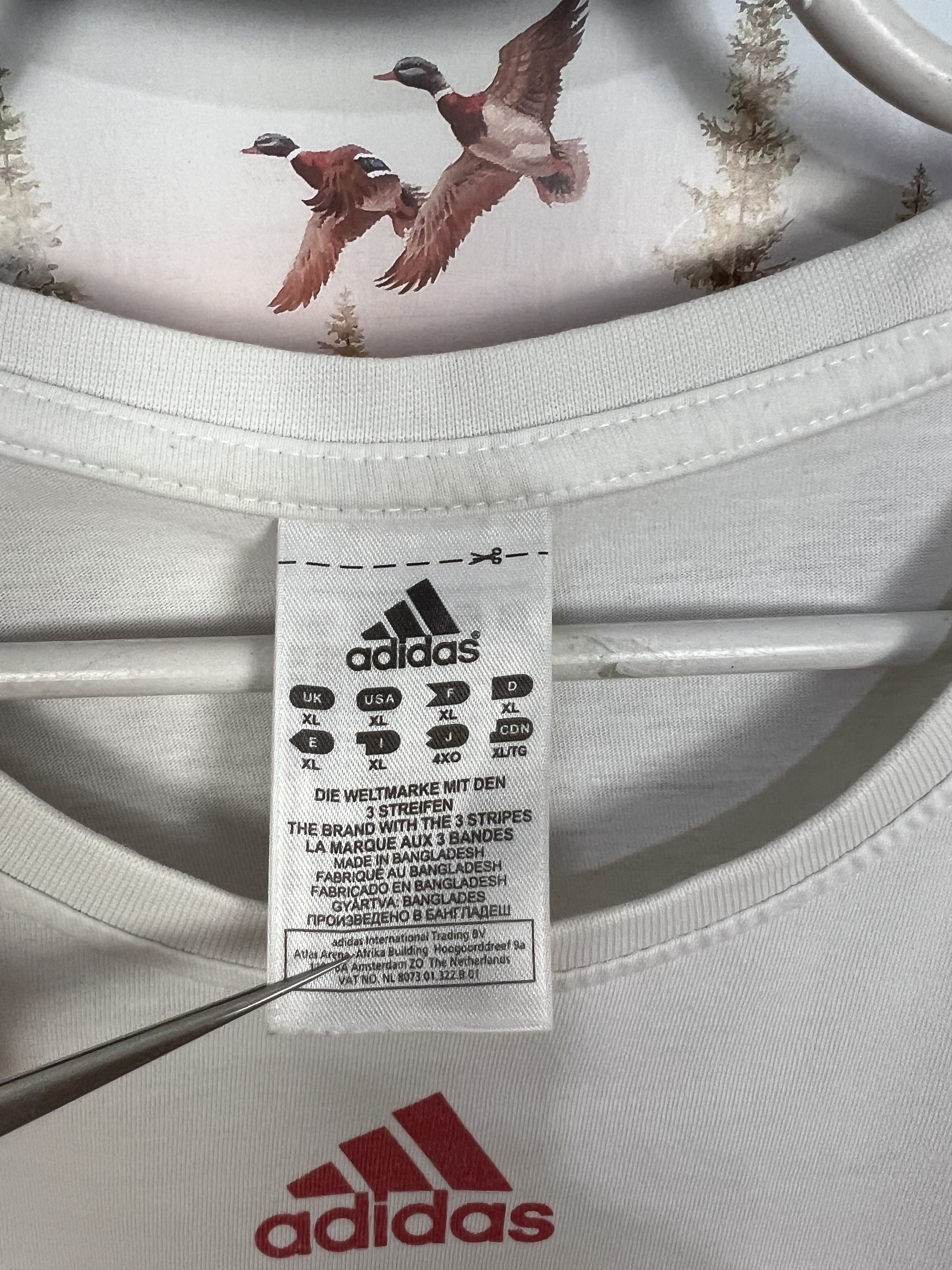 Vintage Vintage 2010 Adidas Bayern Munich Football Deutscher Meister Size US XL / EU 56 / 4 - 4 Thumbnail
