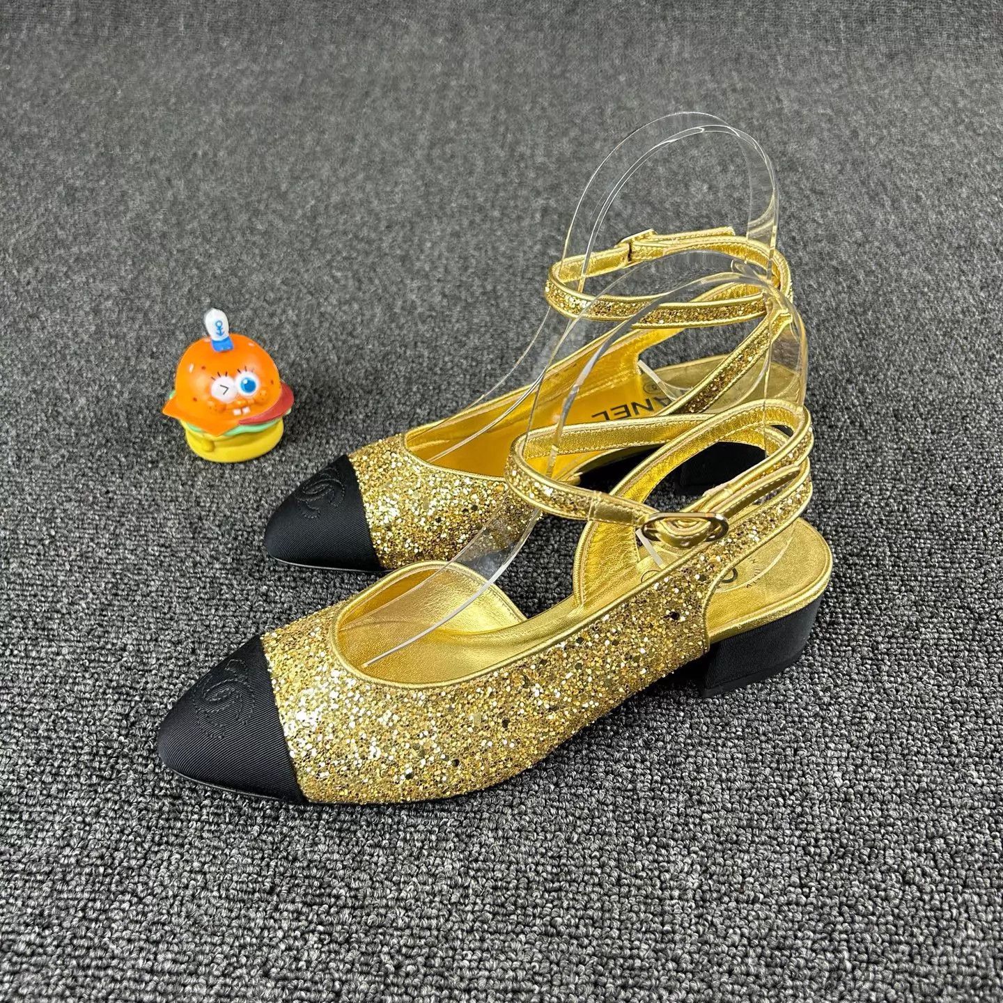 Chanel Chanel Women's Gold Sequin Pumps 36 Size US 5.5 / IT 35.5 - 1 Thumbnail