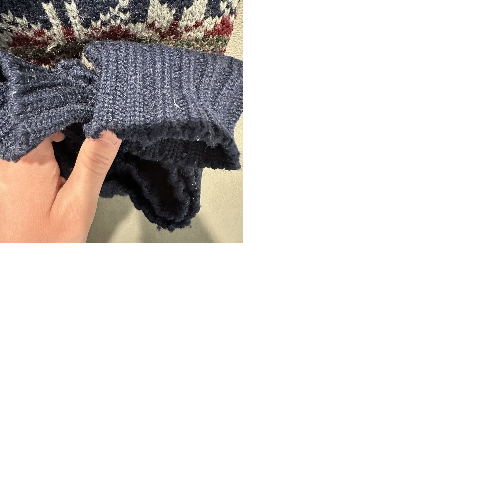 Gap Vintage Gap Sweater Mens M Blue Fair Isle Nordic Snowflakes Wool Hong Kong GUC Size US M / EU 48-50 / 2 - 9 Thumbnail