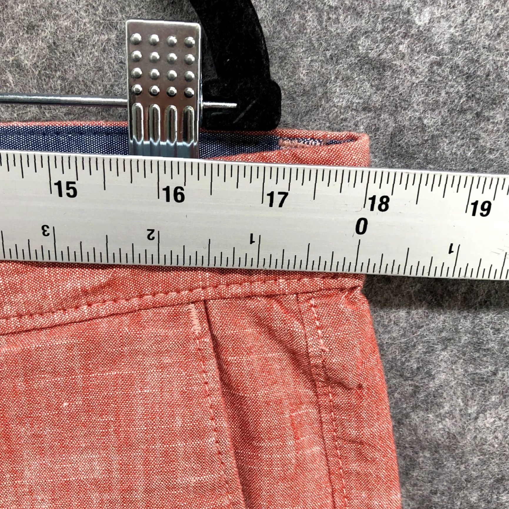 Banana Republic Banana Republic Chambray Shorts Mens 36 Peach Coral Flat Front 8'' Inseam Size US 36 / EU 52 - 5 Thumbnail