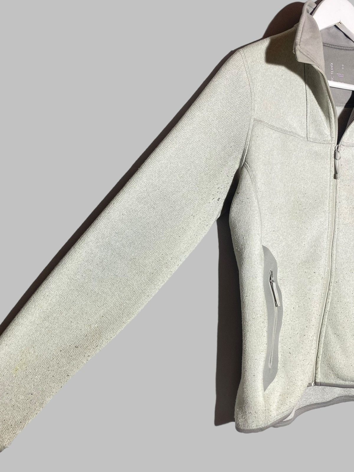Arc'teryx 🔥 ARC’TERYX TECH FLEECE GORPCORE WORN WITH PAINT SPOTS 🔥 Size M / US 6-8 / IT 42-44 - 8 Thumbnail