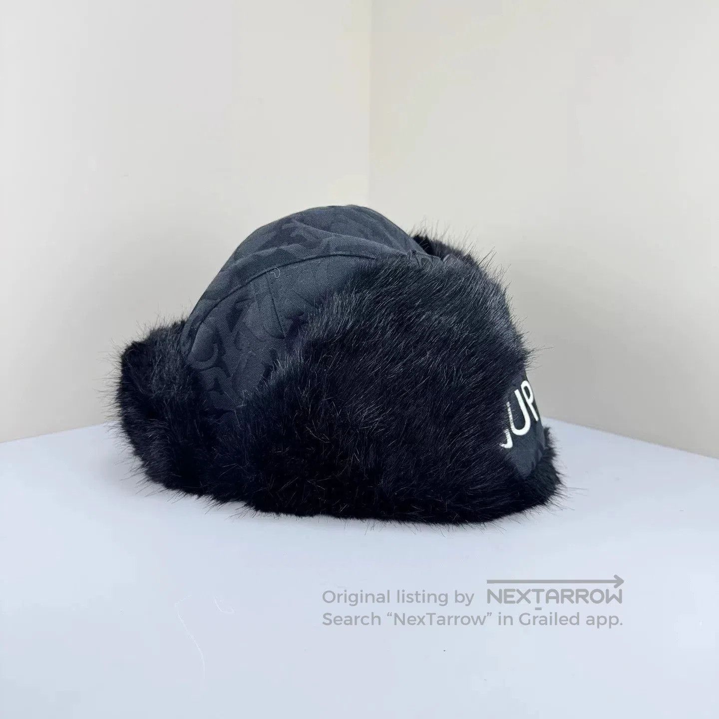 supreme black fur lineman hat.