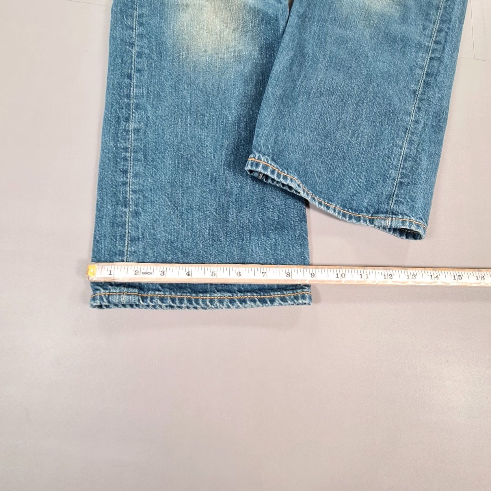 Levi's Levi's 501 Jeans Blue W36 L30 Regular Fit Straight Leg Button Fly Denim Denim 5-Pocket Classic USA 90s Mens Jeans Size US 36 / EU 52 - 7 Thumbnail