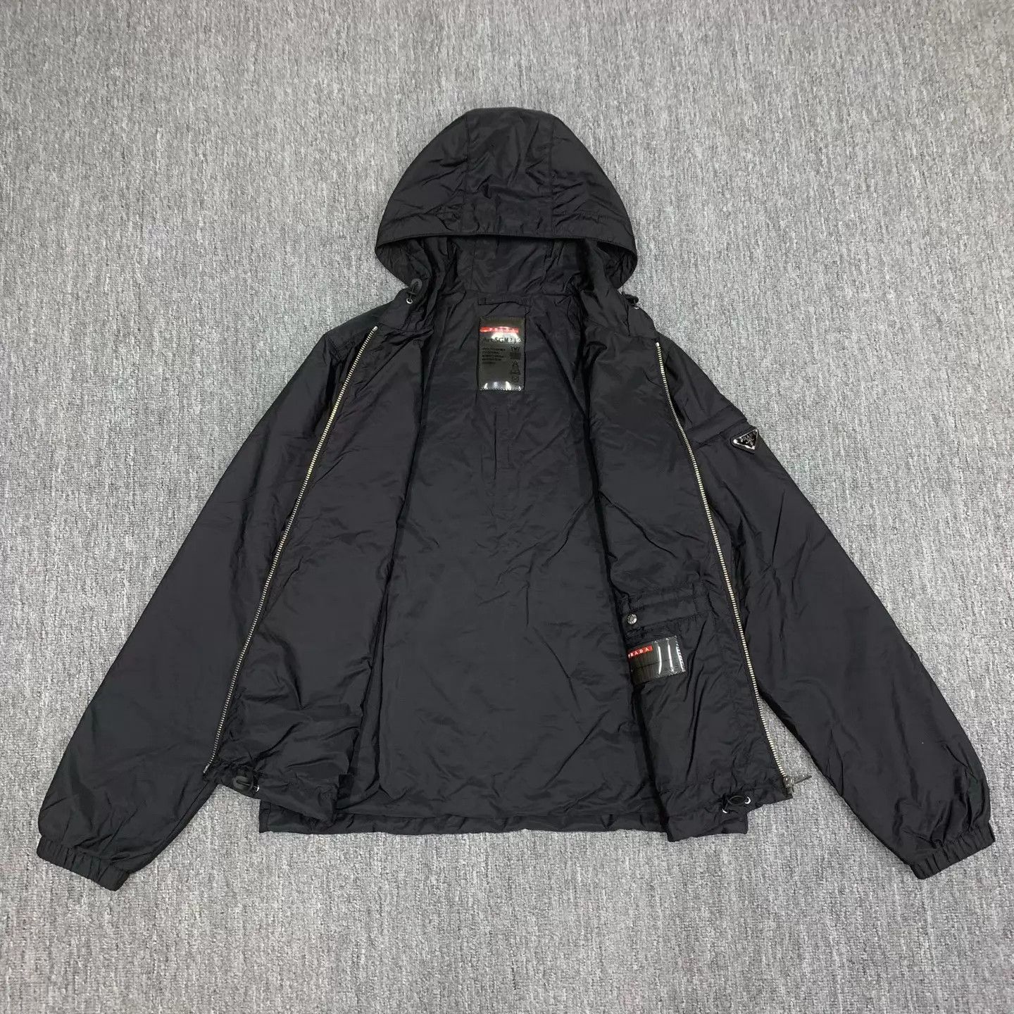 Prada Prada Black Nylon Tri Logo Puffer Jacket S 95 New Size US S / EU 44-46 / 1 - 6 Thumbnail